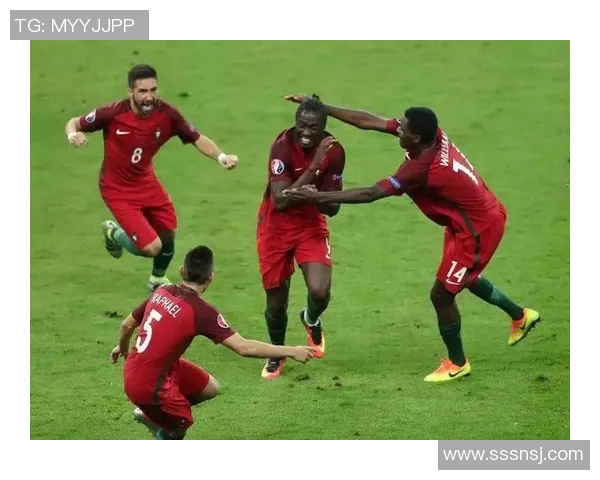 南京足球队的成长之路：从默默无闻到璀璨辉煌的奋斗历程