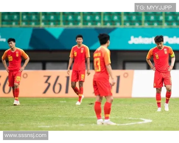 杭州足球队深度解析:球员个人能力与团队协作的完美结合 杭州足球队深度解析:球员个人能力与团队协作的完美结合