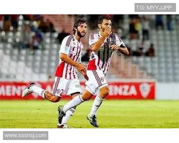 甘冈与里昂在法国杯激战正酣谁能晋级下一轮的精彩对决