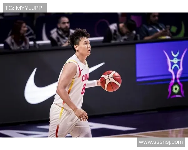 赵睿领衔新一季篮球赛季展现实力与风采引领年轻球员崭露头角