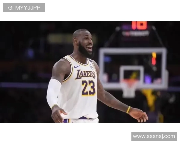 詹姆斯在热火与湖人对决中展现王者风范引发球迷热议