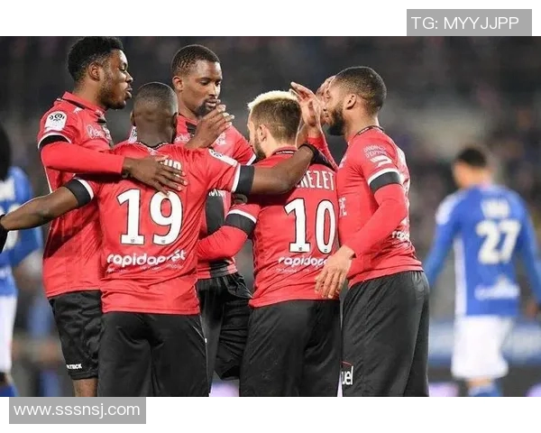 伊泽尔主场迎战甘冈双方争夺关键三分的激烈对决