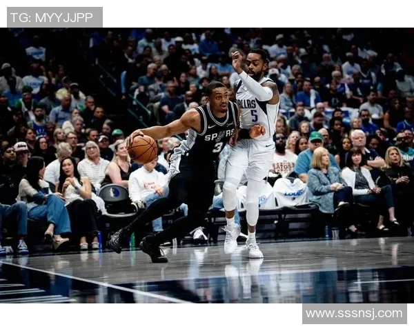 文班亚马法国国家队首场比赛狂砍27分震撼意大利引发NBA球探高度关注